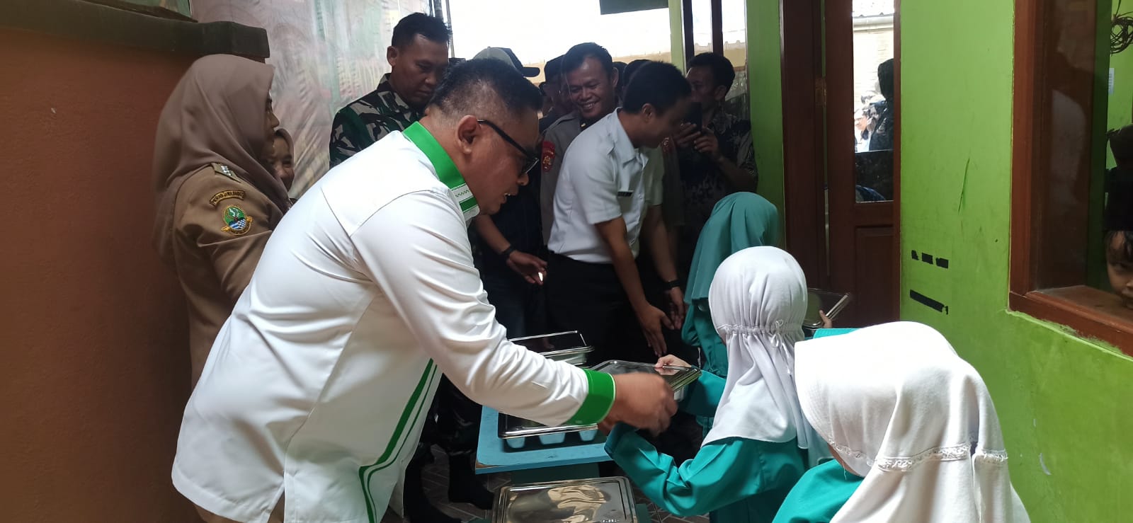 Gerak Cepat Bupati Bandung Jalankan MBG, Bukti Kepemimpinan Pro-Rakyat